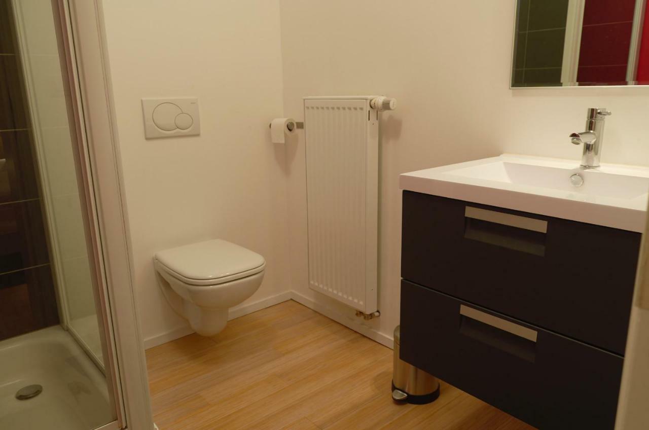 Nena Guesthouse Leuven Bagian luar foto