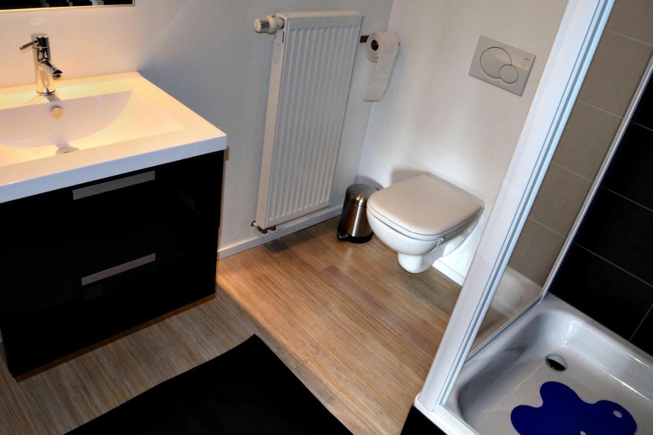 Nena Guesthouse Leuven Bagian luar foto